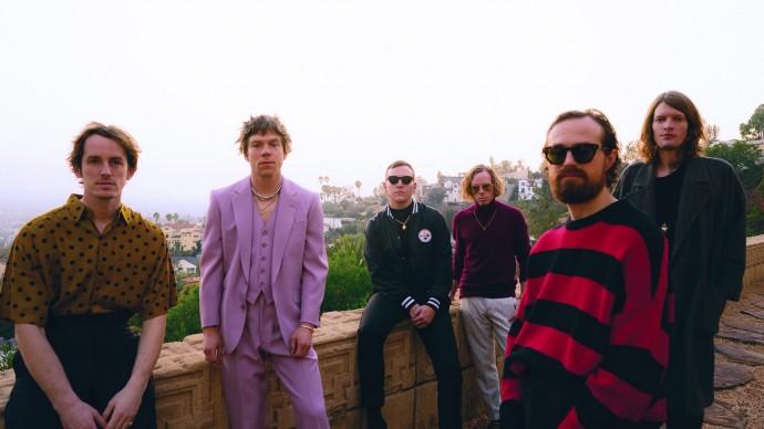 Cage The Elephant: dopo aver vinto il Grammy per il 'miglior album rock', la band arriva il 4 marzo a Milano - official video dei Cage The Elephant, 'Ready To Let Go'